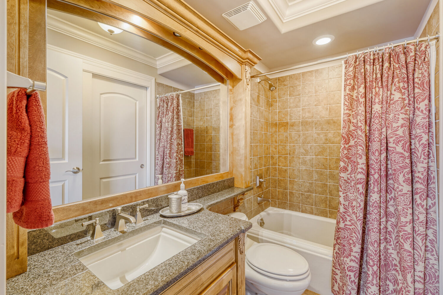 10 East Burlington Street, Unit 3B Riverside, IL 60546 - Photo 21 of 39