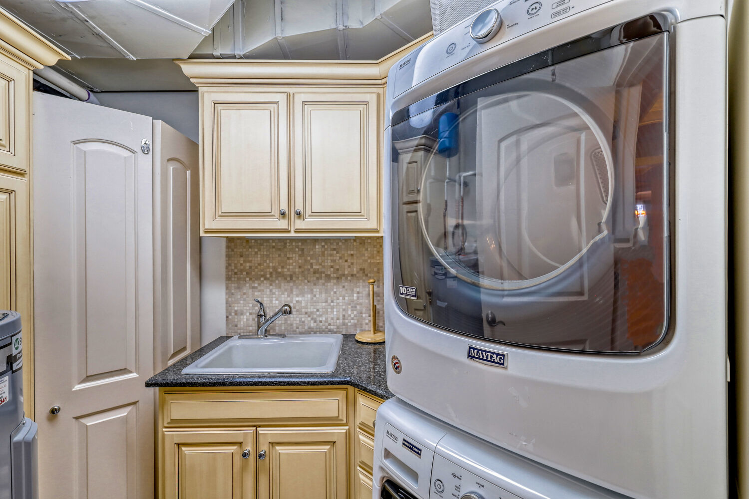 10 East Burlington Street, Unit 3B Riverside, IL 60546 - Photo 29 of 39