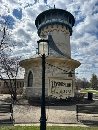 $839,000 | 10 East Burlington Street, Unit 3B, Riverside, IL 60546