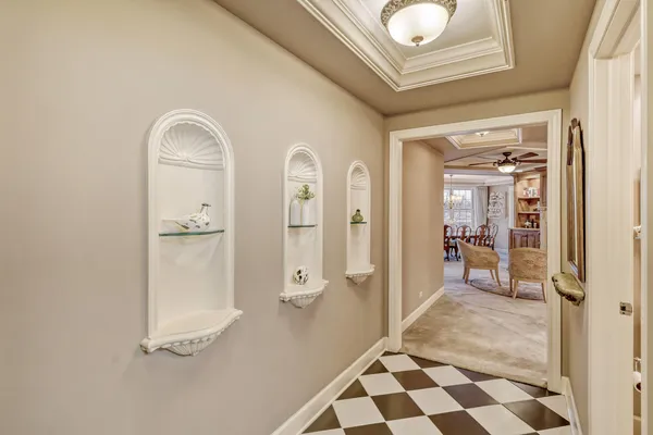 $839,000 | 10 East Burlington Street, Unit 3B, Riverside, IL 60546