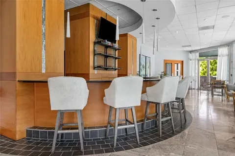 $250,000 | 3338 Peachtree Road Northeast, Unit 1105, Atlanta, GA 30326