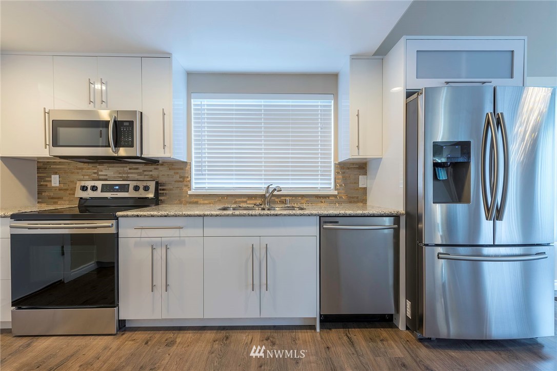 1314 Whitworth Avenue South Renton, WA 98055 - Photo 6 of 17 Gallery Image 6