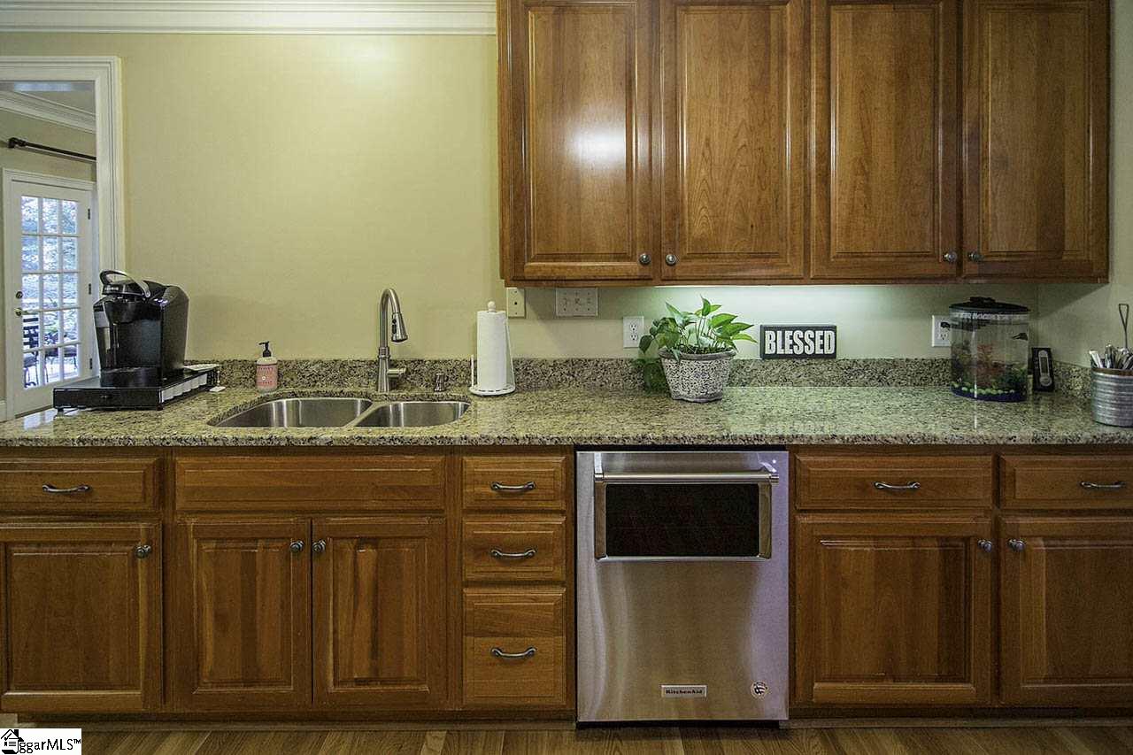 110 Lakewinds Boulevard Inman, SC 29349 - Photo 11 of 36