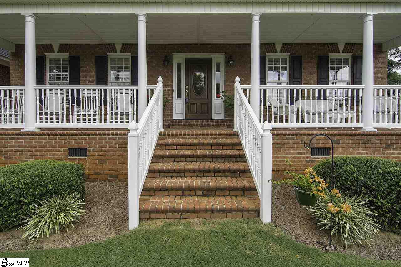 110 Lakewinds Boulevard Inman, SC 29349 - Photo 3 of 36