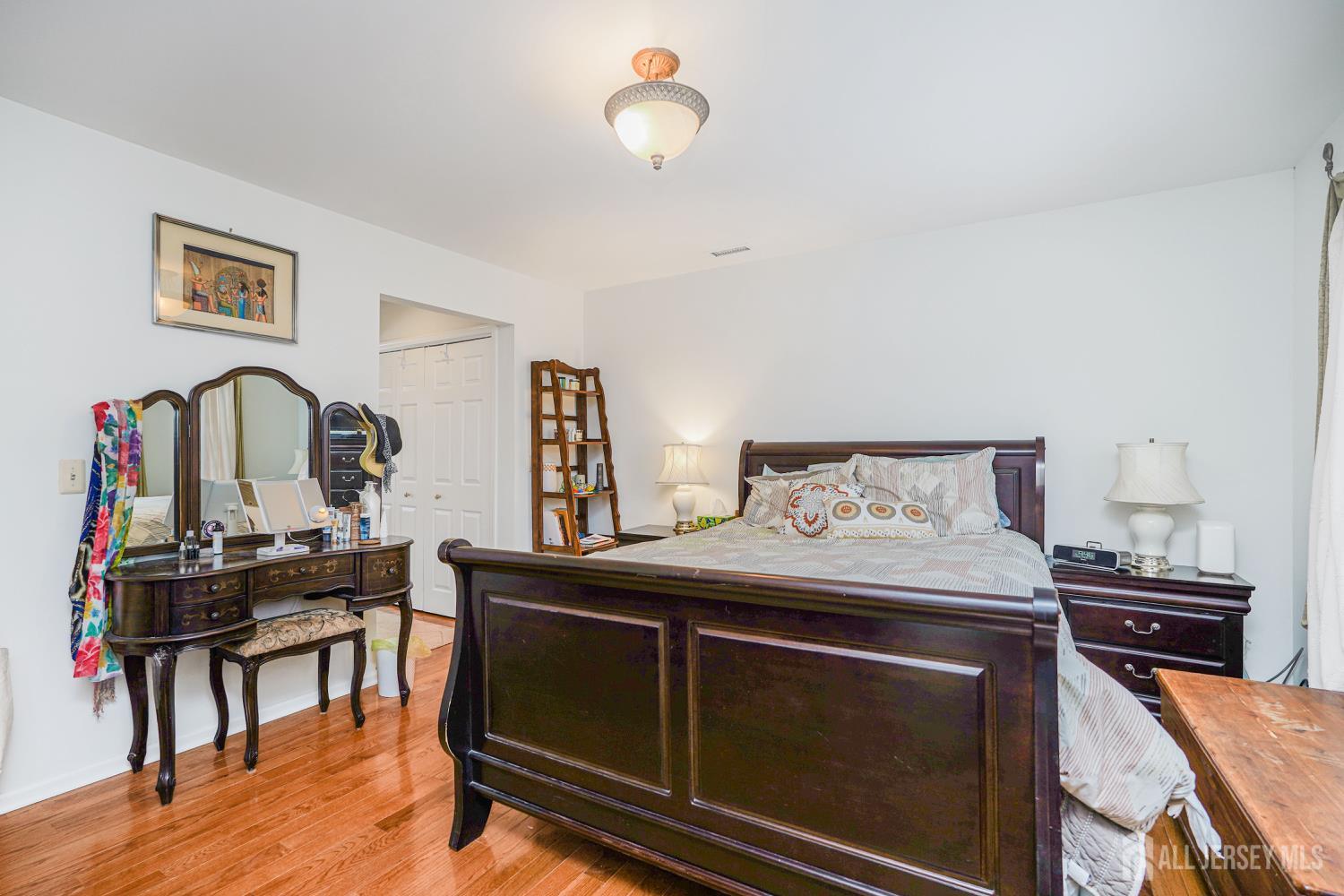 38 Longfellow Drive Colonia, NJ 07067 - Photo 18 of 31