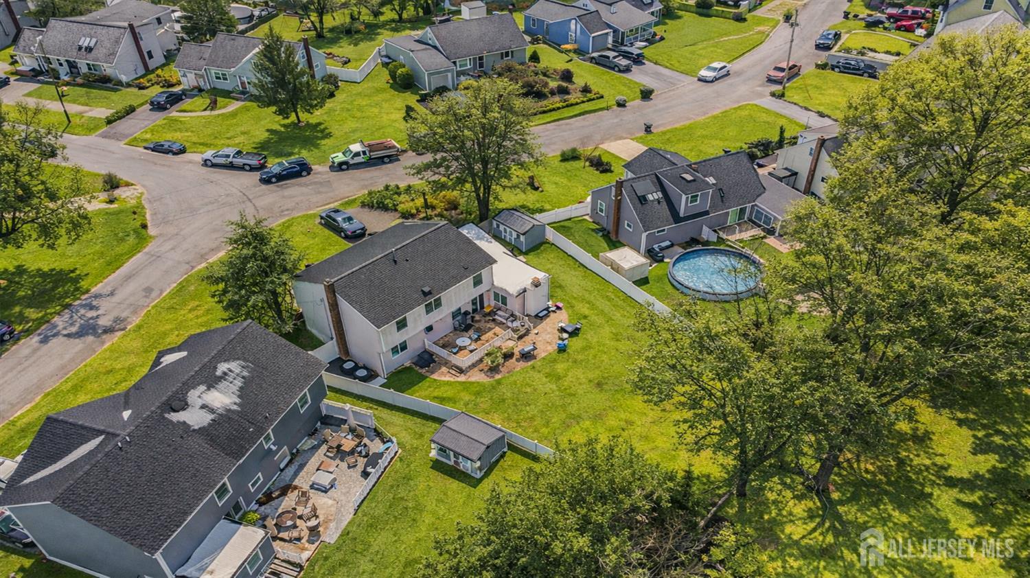 38 Longfellow Drive Colonia, NJ 07067 - Photo 3 of 31