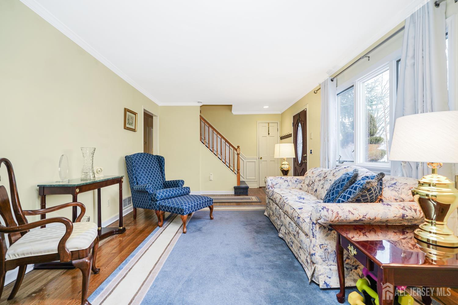 38 Longfellow Drive Colonia, NJ 07067 - Photo 5 of 31