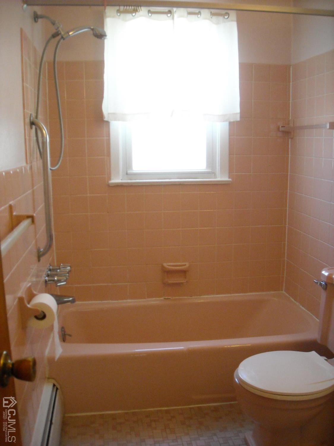 19 Elmont Road Hamilton, NJ 08610 - Photo 22 of 38 Gallery Image 22
