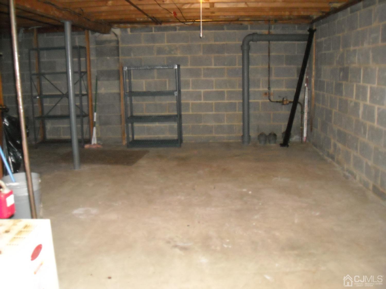 19 Elmont Road Hamilton, NJ 08610 - Photo 36 of 38 Gallery Image 36