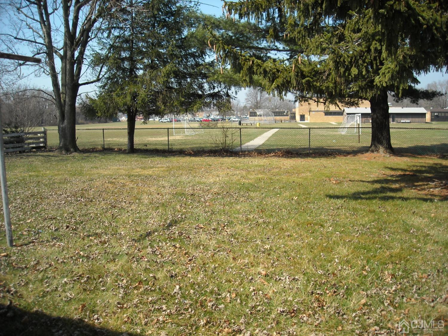 19 Elmont Road Hamilton, NJ 08610 - Photo 8 of 38 Gallery Image 8