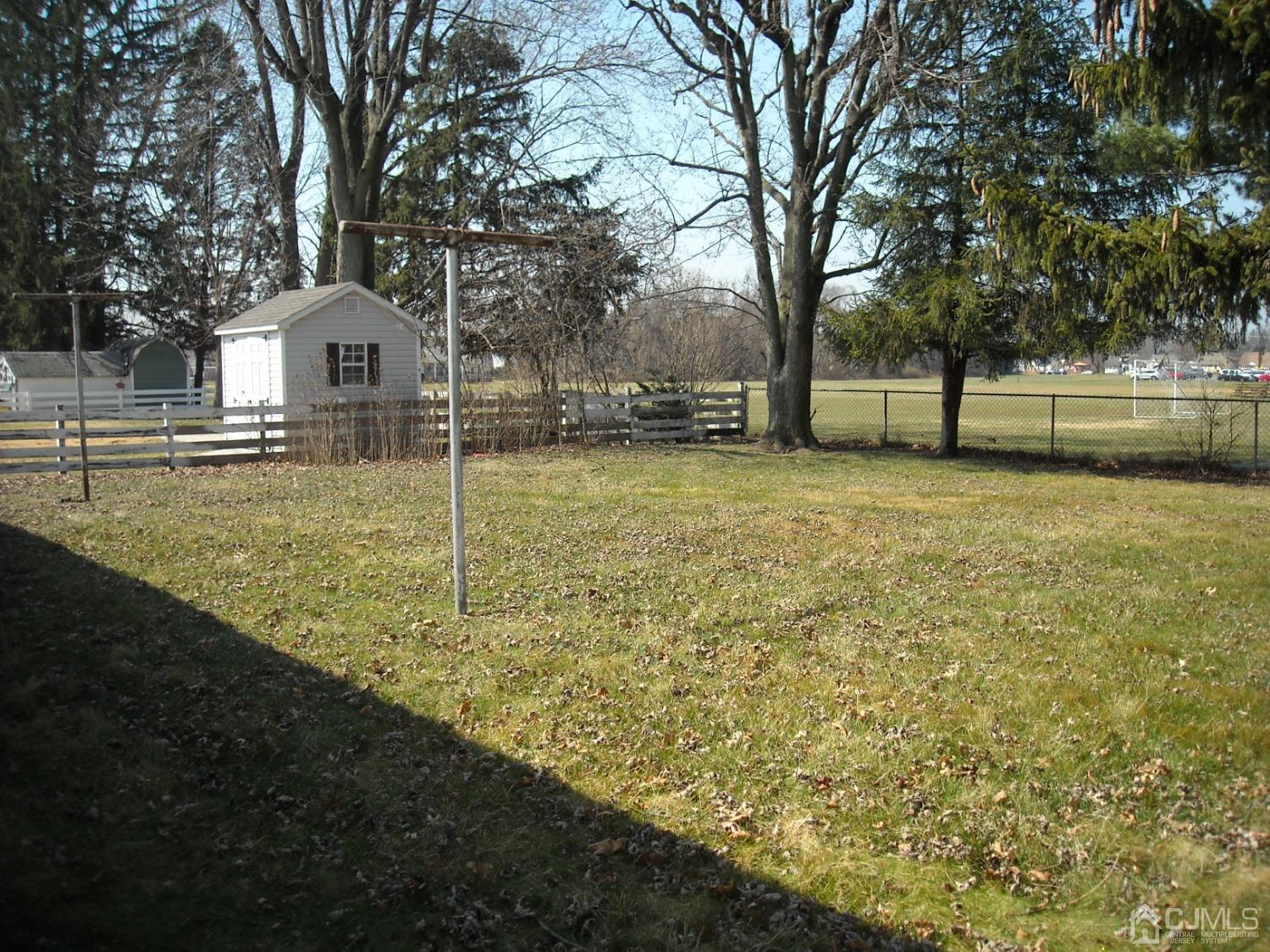 19 Elmont Road Hamilton, NJ 08610 - Photo 10 of 38 Gallery Image 10