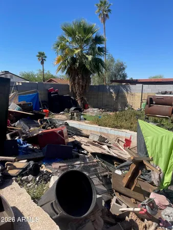 $220,000 | 3401 West St Moritz Lane, Phoenix, AZ 85053