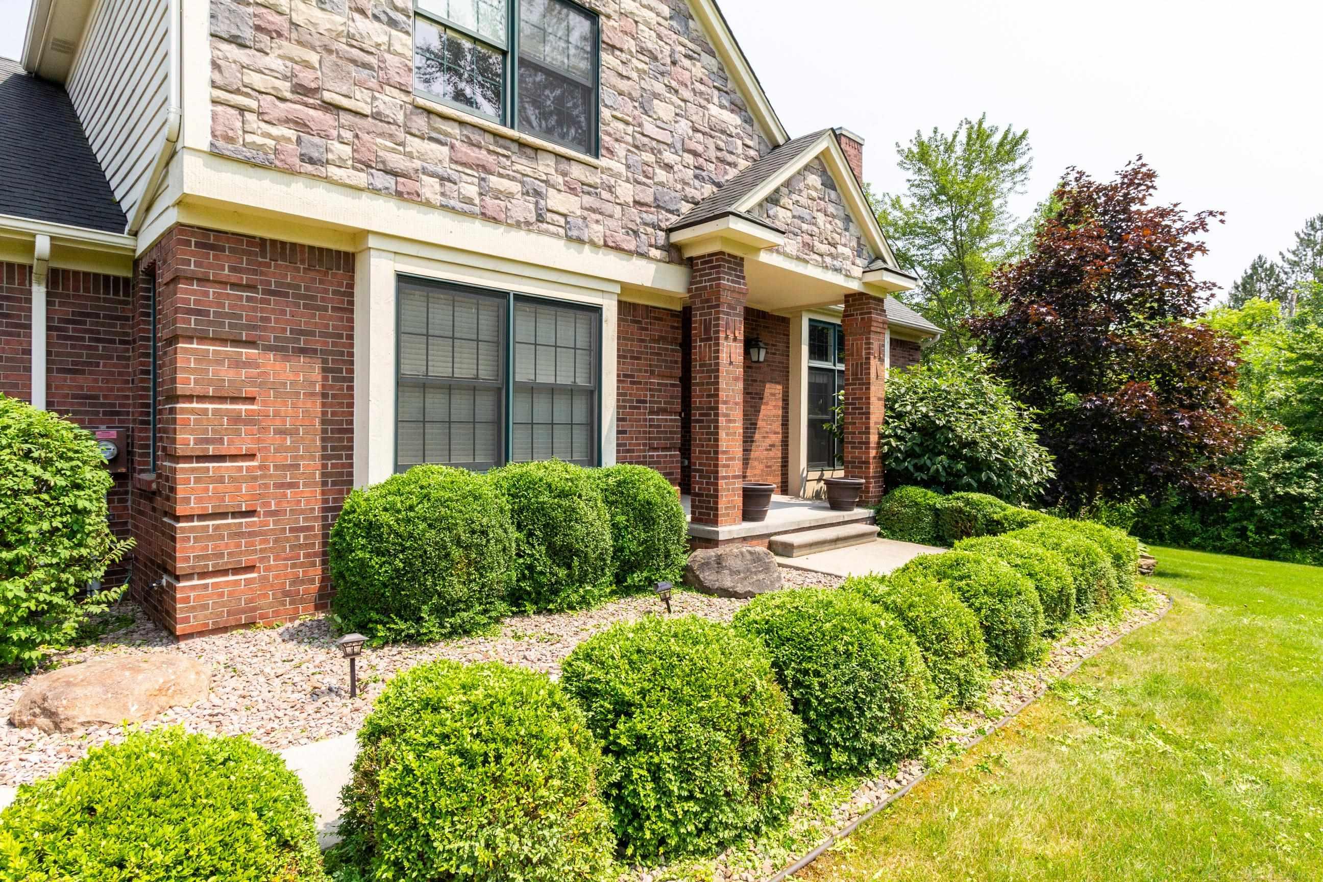73650 Gould Road Romeo, MI 48065 - Photo 5 of 58 50115045-4.JPG