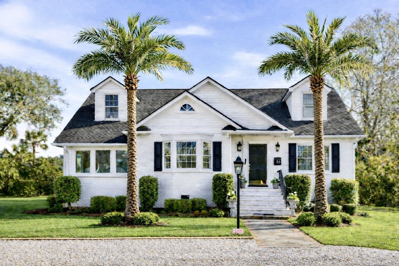 38 Barre Street Charleston, SC 29401 - Photo 5 of 64 6C96F818-EAF8-46E9-82EE-023F887D1F8F