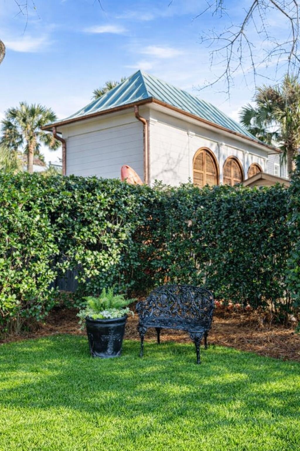 38 Barre Street Charleston, SC 29401 - Photo 51 of 64 C2C0A5B9-3CDE-48D3-86CA-D25FFEB53E77