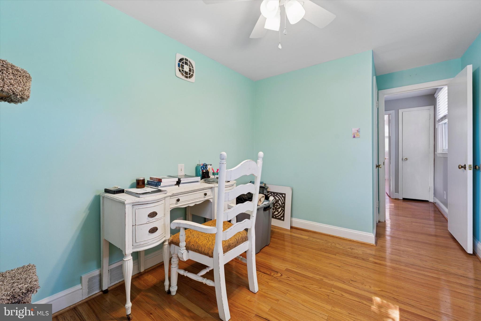 1636 Rose Glen Road Havertown, PA 19083 - Photo 17 of 38 a view of a dining room with furniture and wooden floor