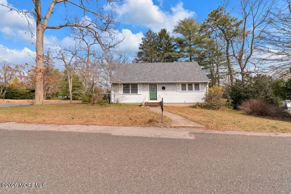 $460,000 | 78 Nautilus Street, Beachwood, NJ 08722