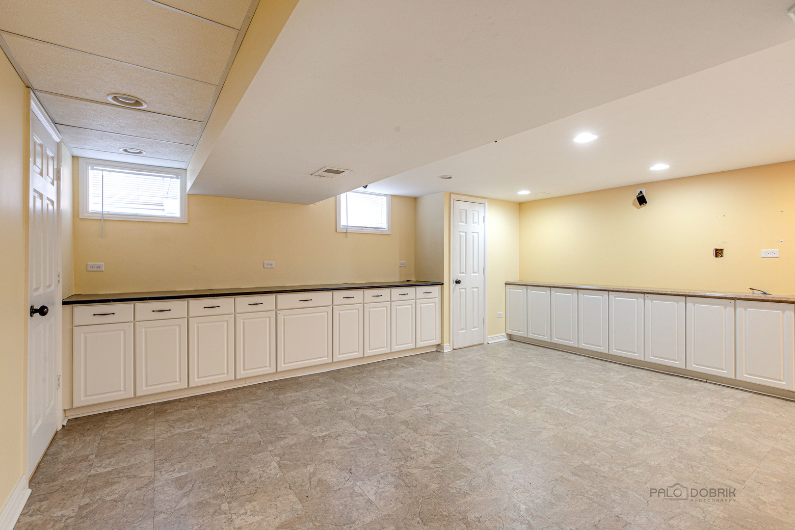 511 Alexander Boulevard Elmhurst, IL 60126 - Photo 30 of 38 a view of an empty room