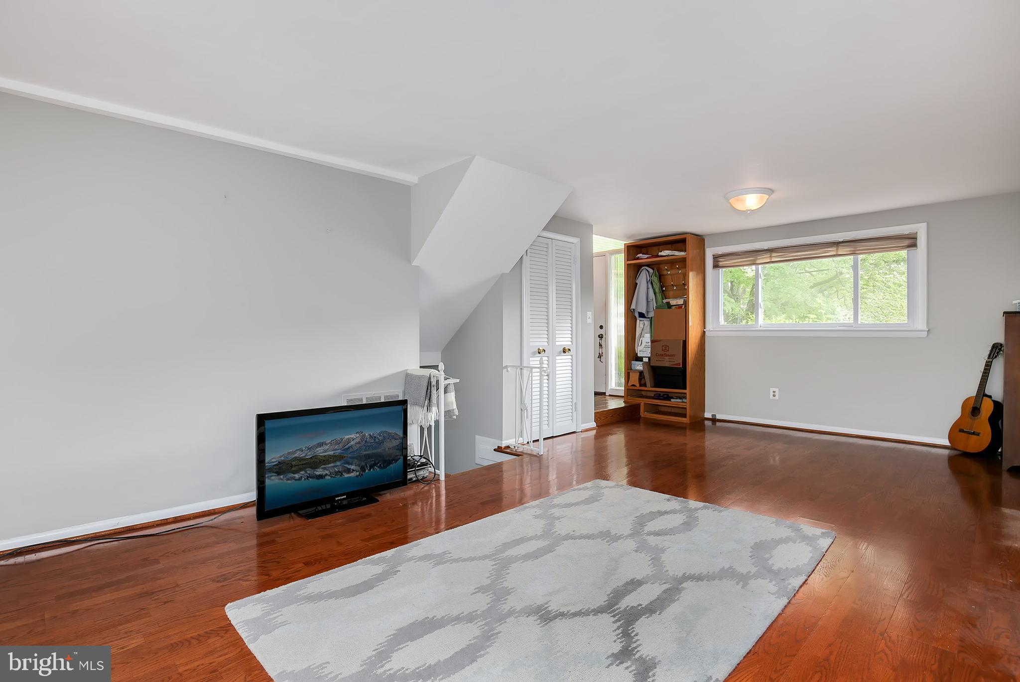 8614 Rayburn Road Bethesda, MD 20817 - Photo 14 of 38