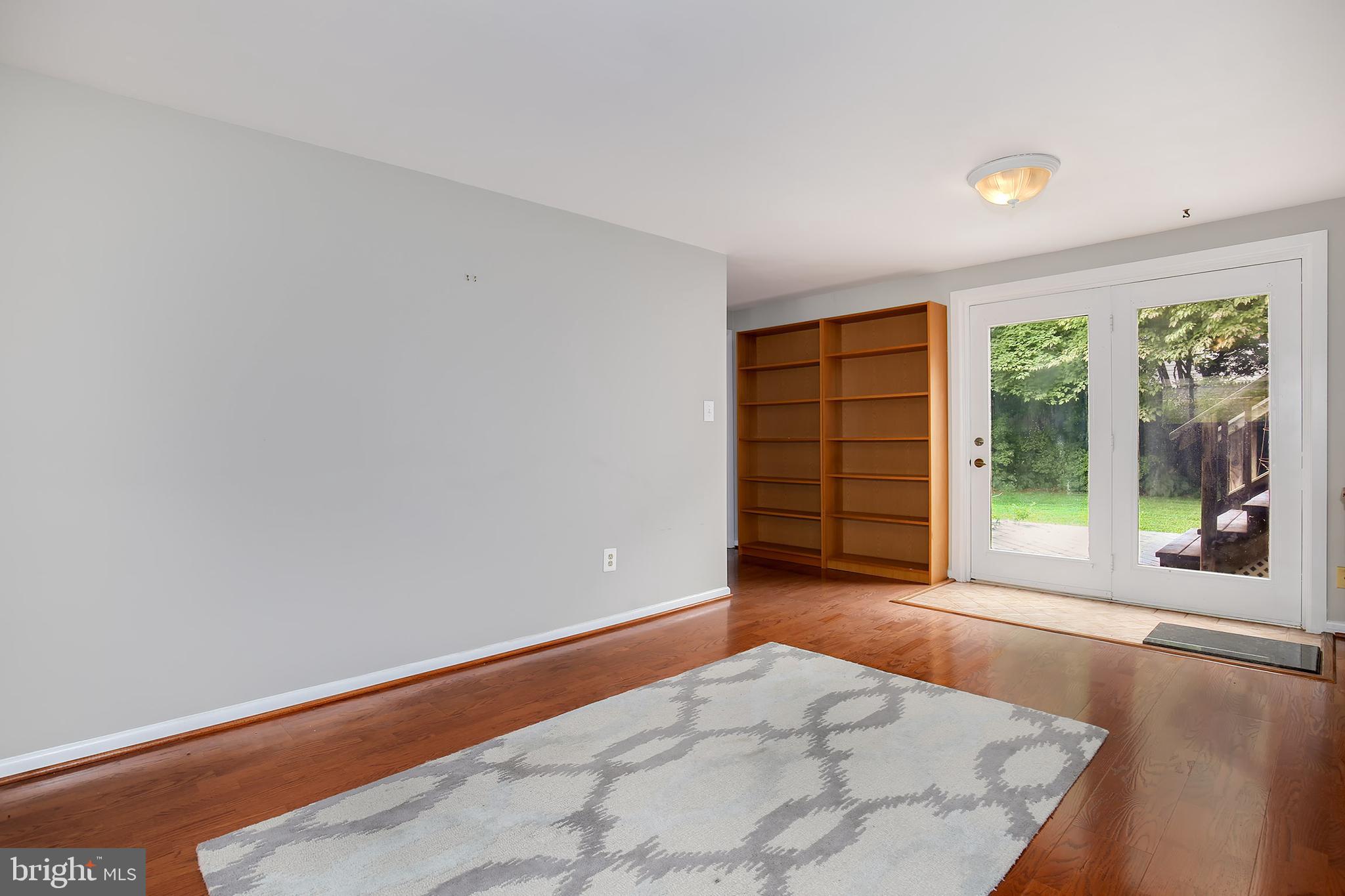 8614 Rayburn Road Bethesda, MD 20817 - Photo 15 of 38