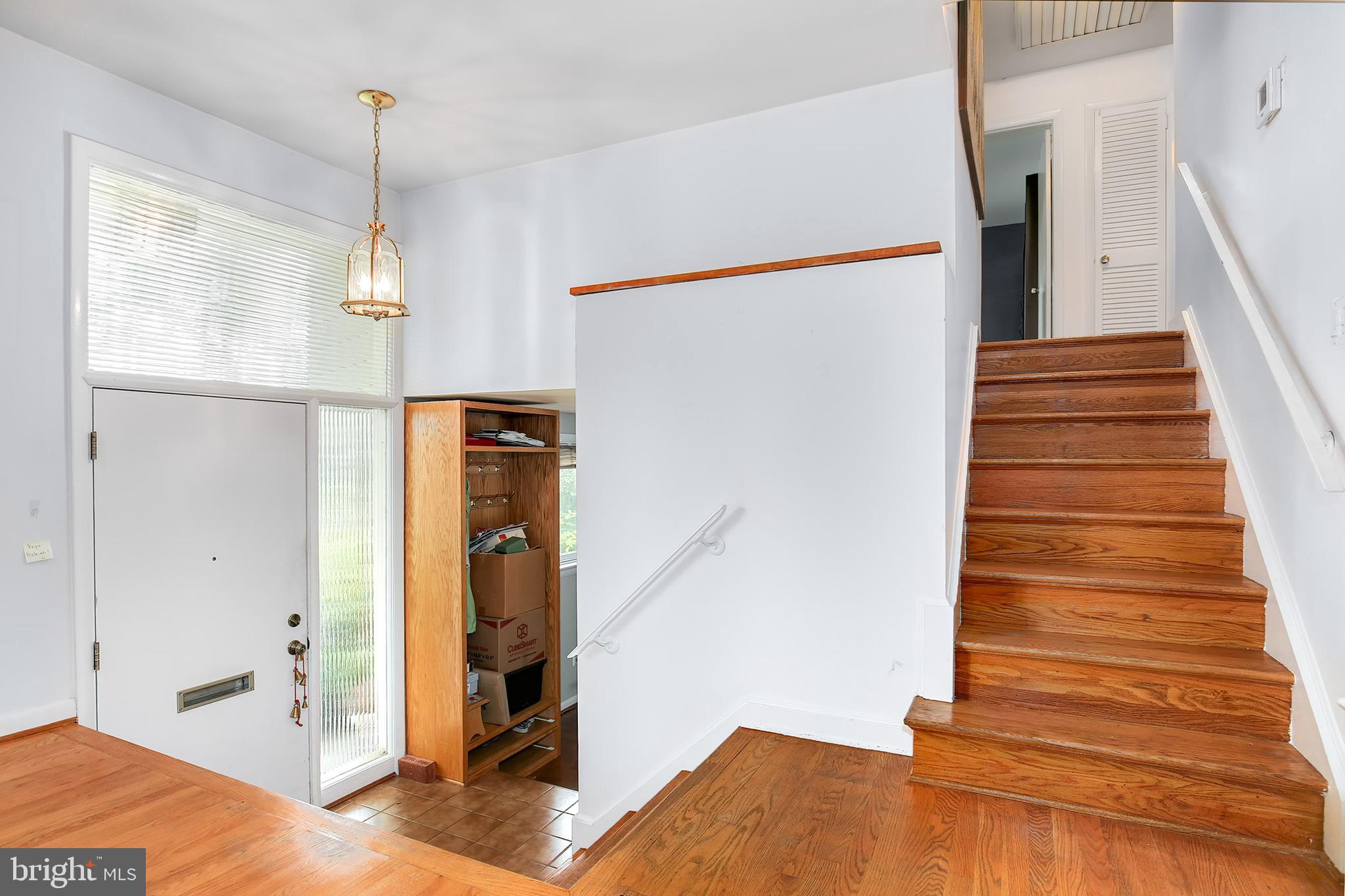 8614 Rayburn Road Bethesda, MD 20817 - Photo 16 of 38