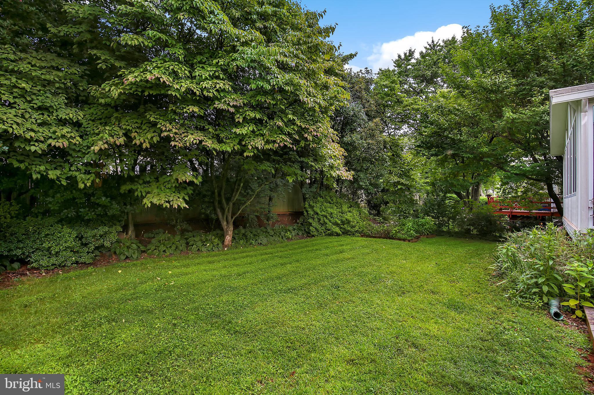 8614 Rayburn Road Bethesda, MD 20817 - Photo 29 of 38