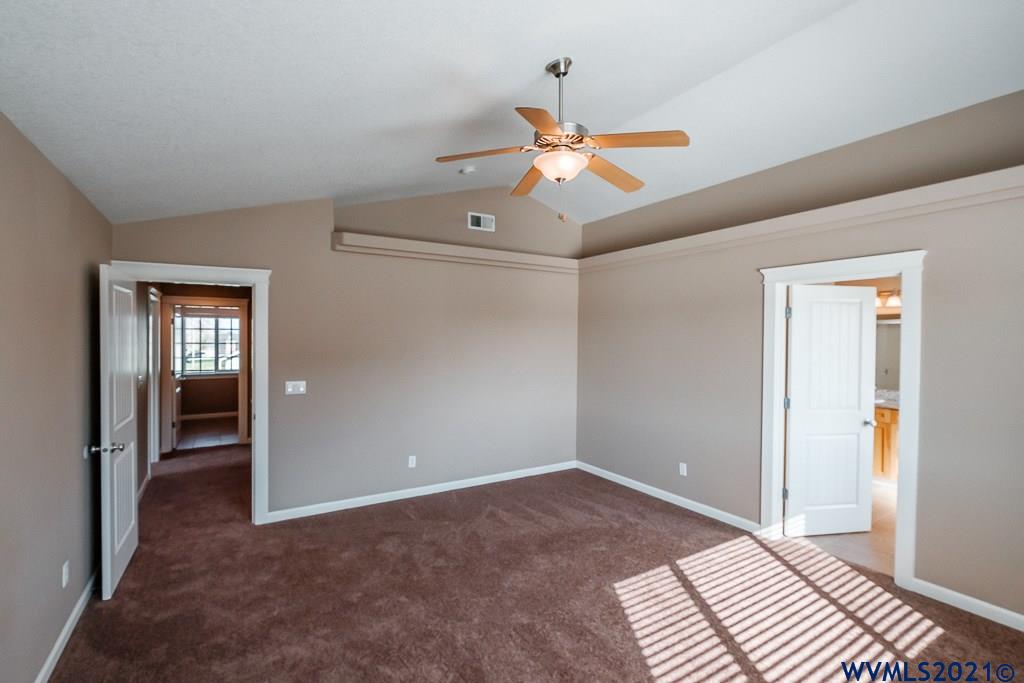 2077 Center Street Southeast Albany, OR 97322 - Photo 21 of 32