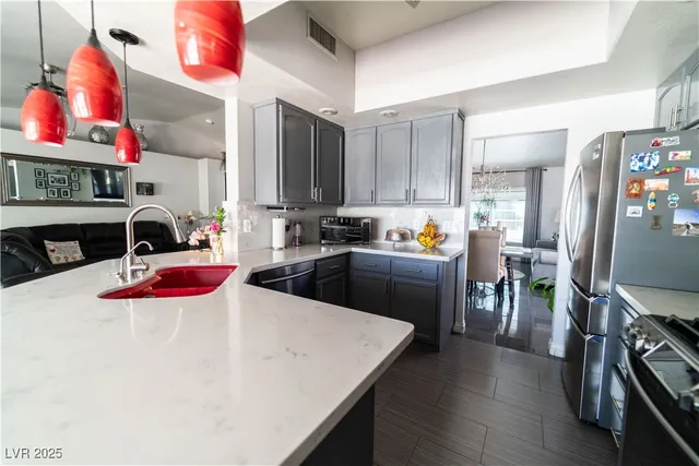 $525,000 | 906 Sitting Bull Drive, Henderson, NV 89014