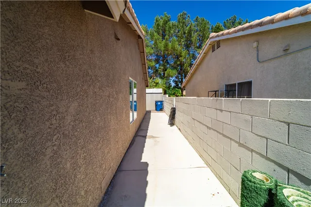 $525,000 | 906 Sitting Bull Drive, Henderson, NV 89014