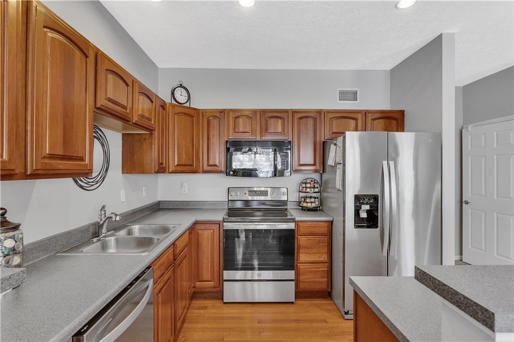 112 Southern Valley Court Mars, PA 16046 - Photo 21 of 35