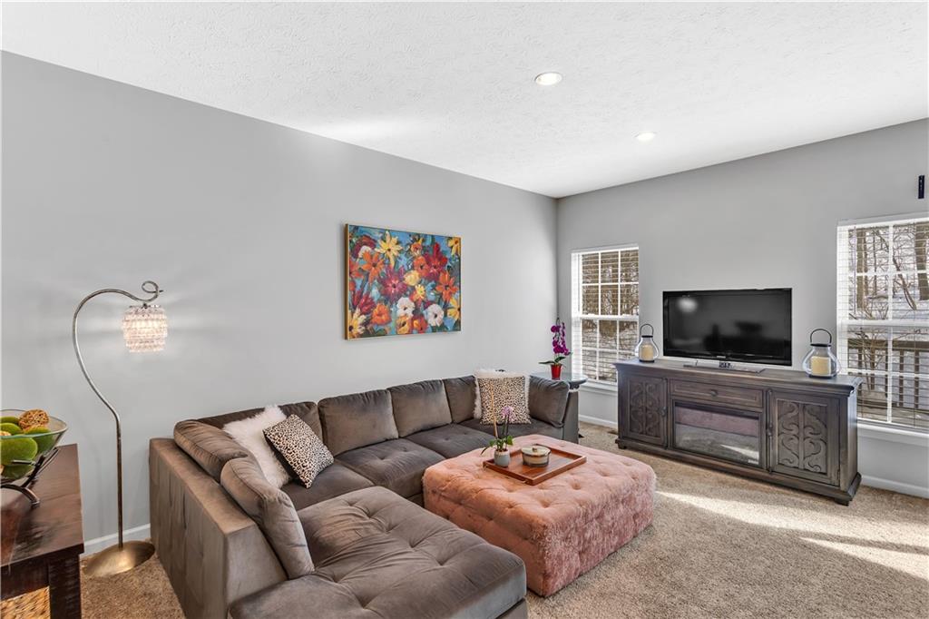 112 Southern Valley Court Mars, PA 16046 - Photo 8 of 35