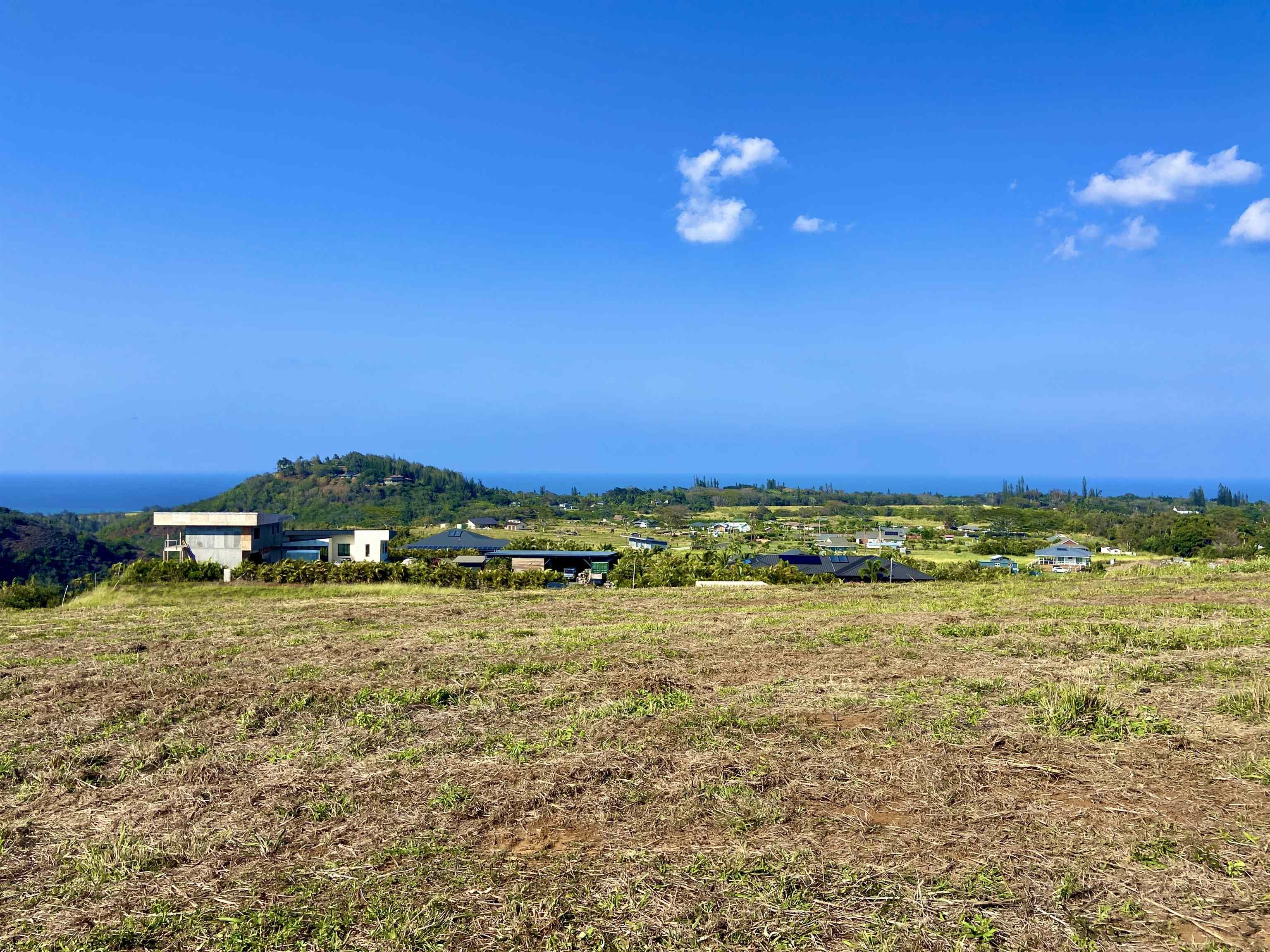 1022 Auwaha Place, Unit A Haiku, HI 96708 - Photo 22 of 29 a view of an ocean from a building