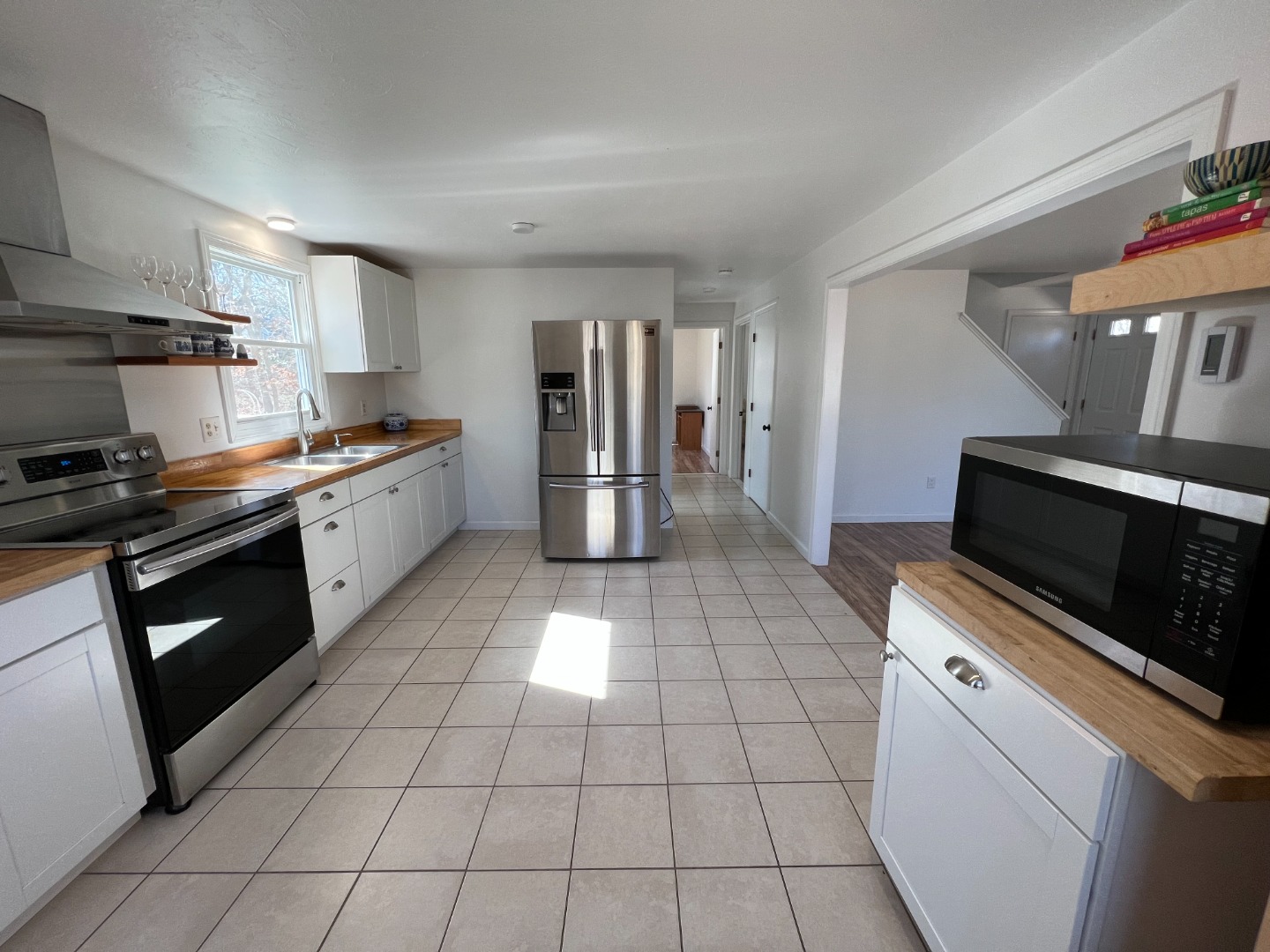 1 Dodgers Hole Road Edgartown, MA 02539 - Photo 3 of 16