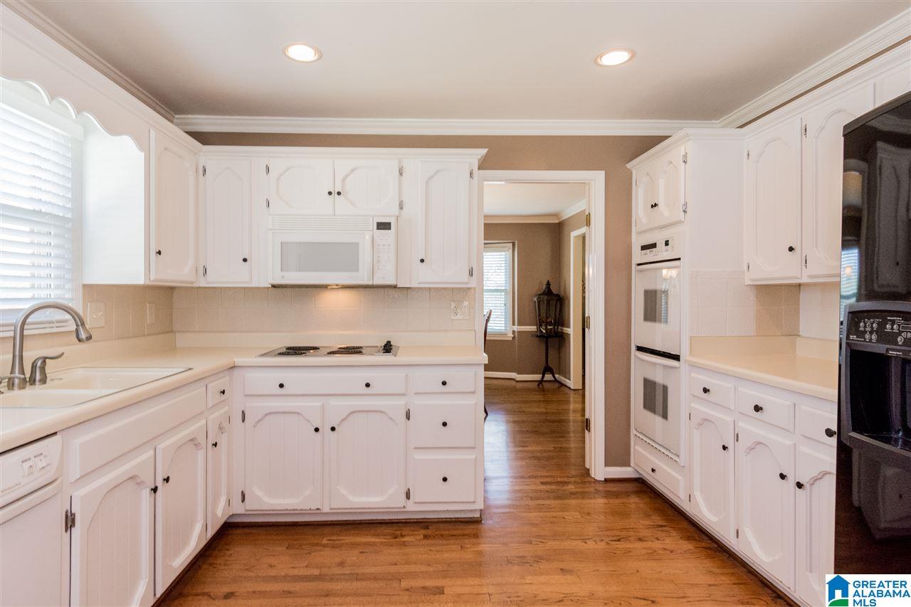 1330 Anglewood Drive Birmingham, AL 35216 - Photo 13 of 50