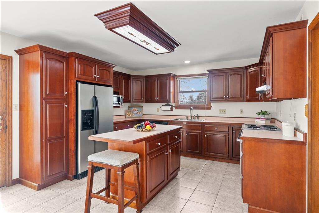 333 Jacks Run Road Pittsburgh, PA 15202 - Photo 15 of 48