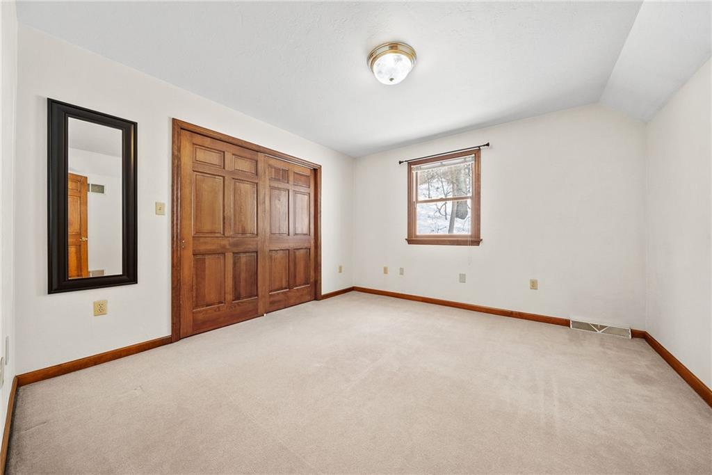 333 Jacks Run Road Pittsburgh, PA 15202 - Photo 32 of 48