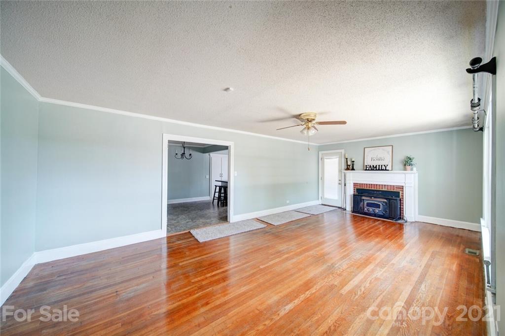 318 Mariposa Road Stanley, NC 28164 - Photo 11 of 18 Gallery Image 11