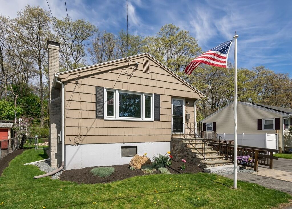31 Basse Road Lynn, MA 01904 - Photo 1 of 2 Gallery Image 1