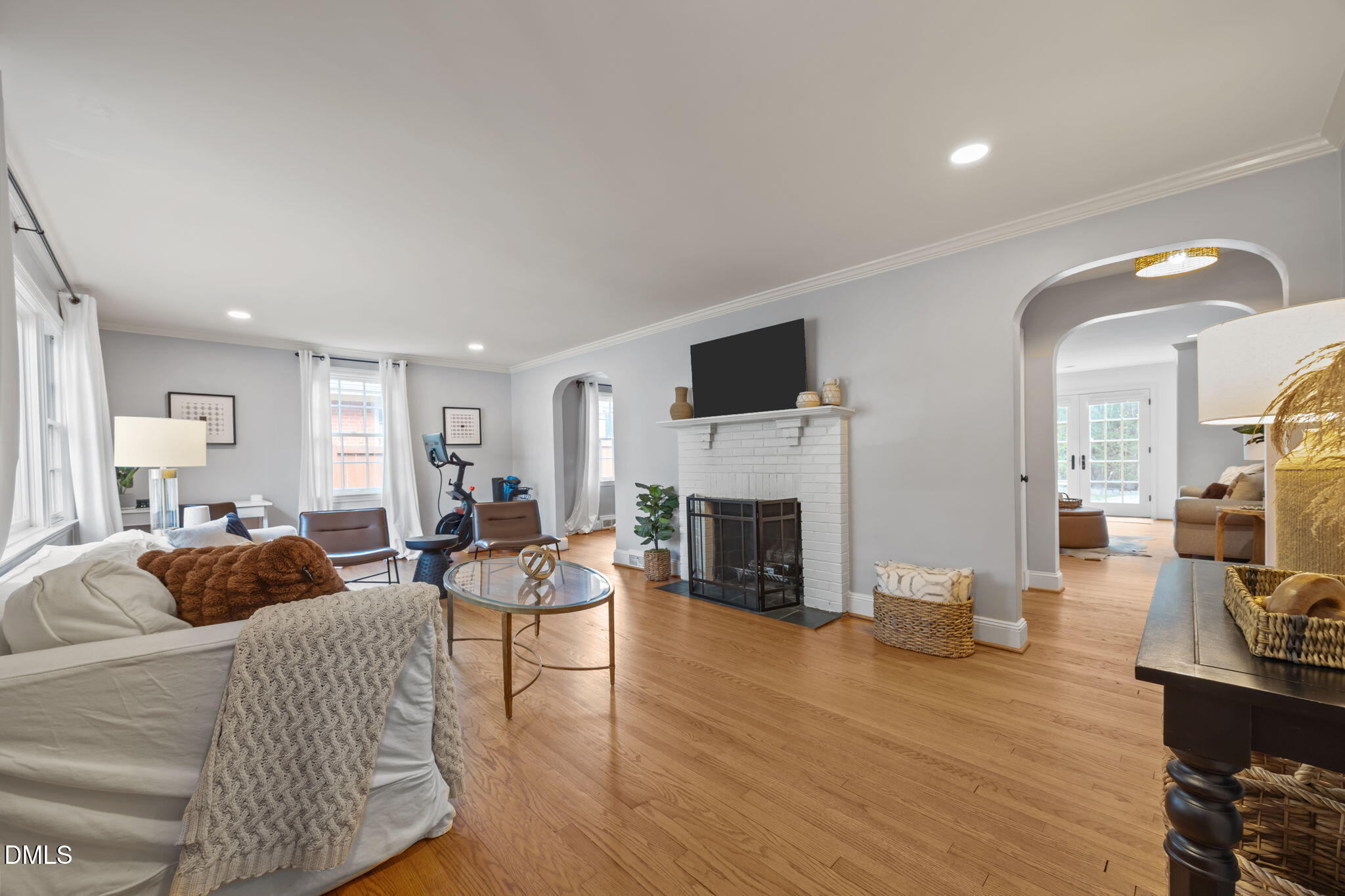 1802 Pineview Street Raleigh, NC 27608 - Photo 3 of 42 10-web-or-mls-IMG_6664