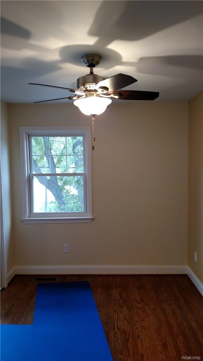 2509 South Rochester Road Royal Oak, MI 48073 - Photo 20 of 36 2nd Bedroom