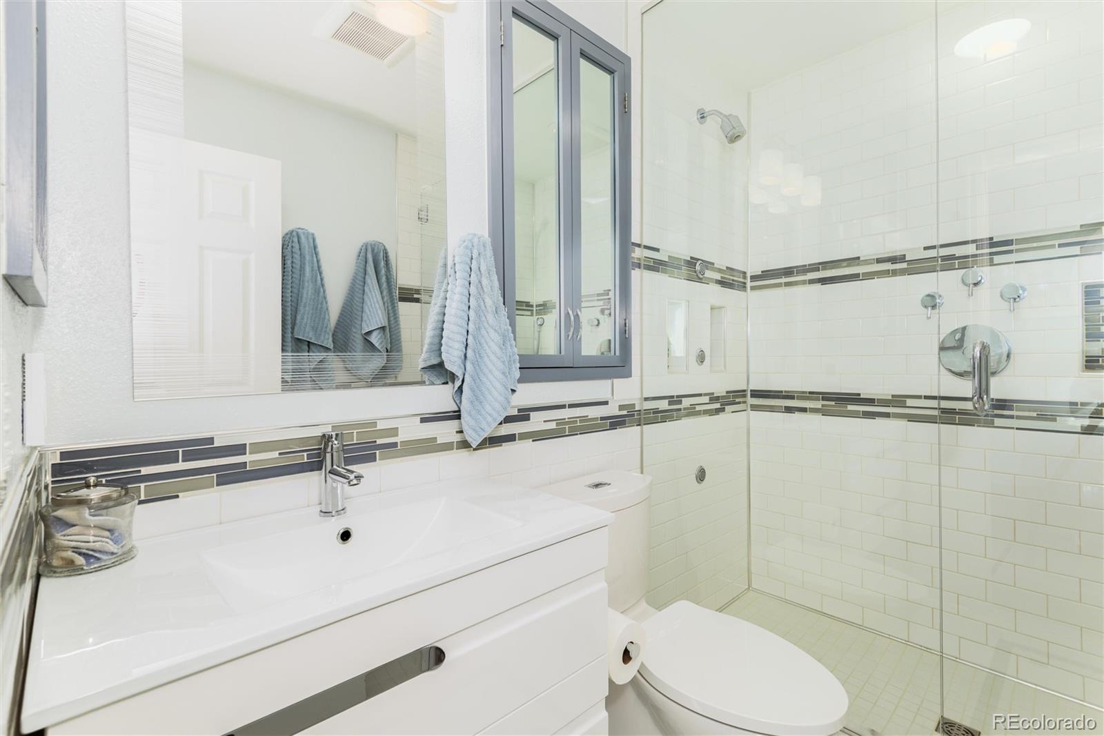 6426 Nassau Court Highlands Ranch, CO 80130 - Photo 22 of 49