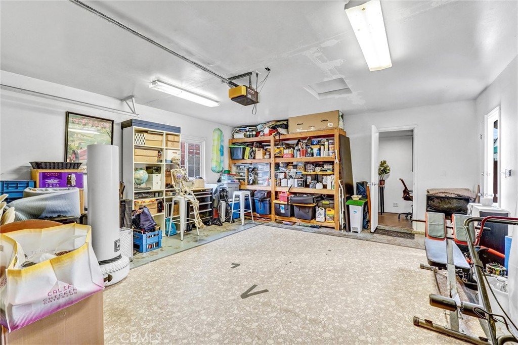 7758 Chimineas Avenue Reseda, CA 91335 - Photo 24 of 35 a view of a room with gym equipment