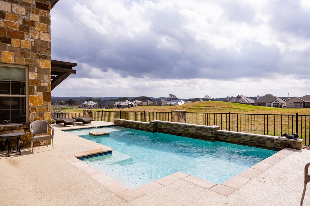 2065 Toscano Way Kerrville, TX 78028 - Photo 33 of 39