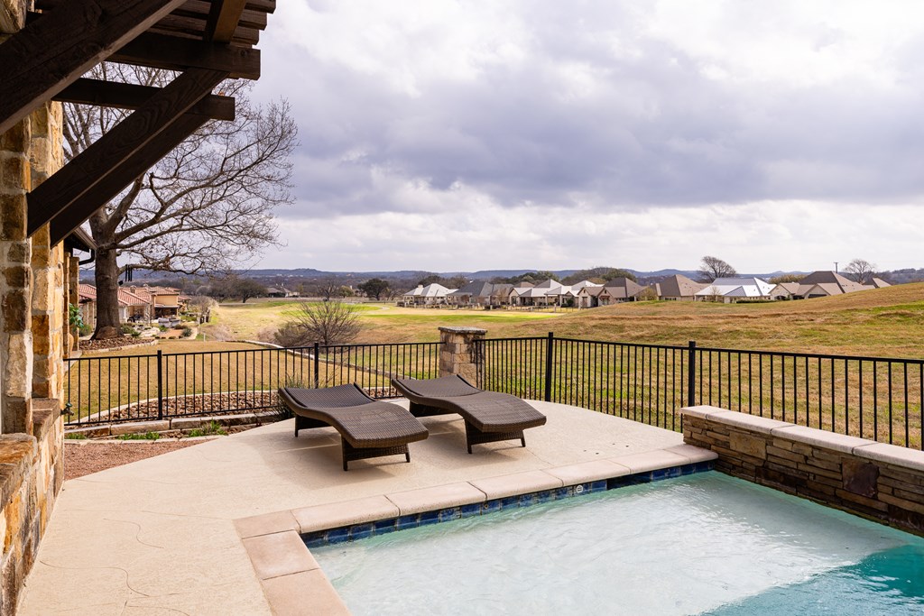 2065 Toscano Way Kerrville, TX 78028 - Photo 35 of 39