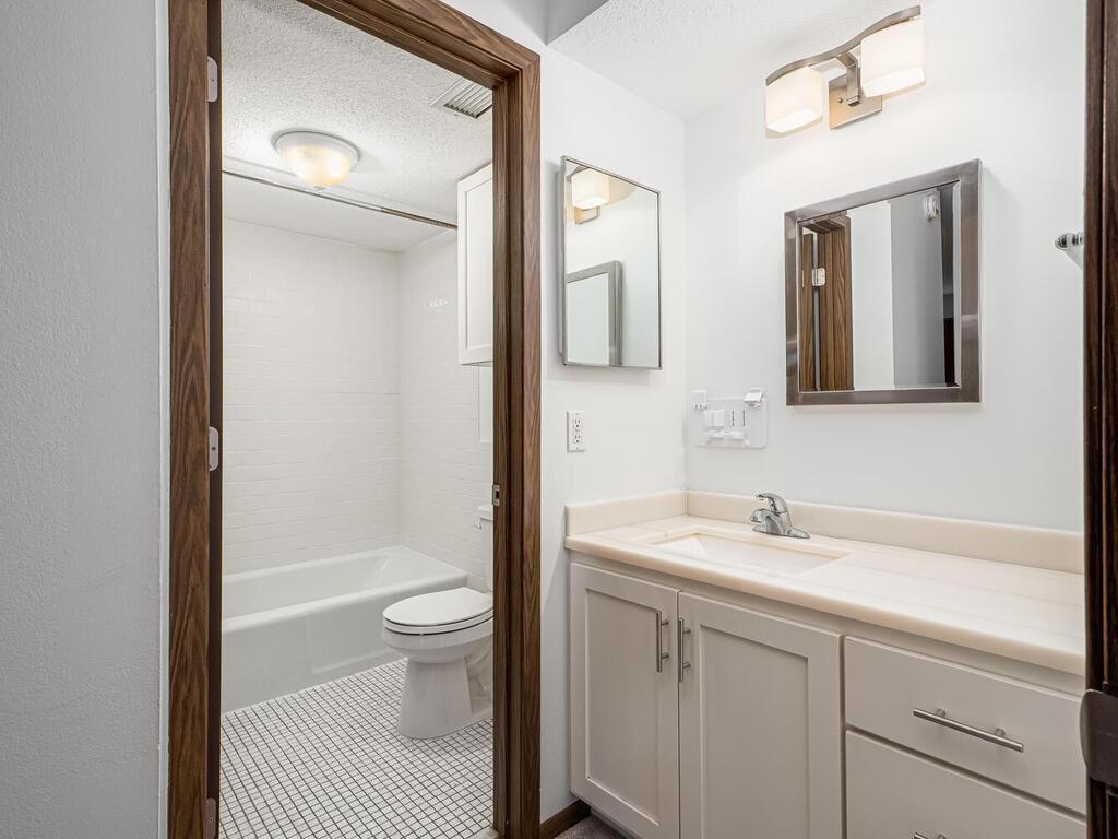 4600 Cedar Lake Road South, Unit 6 Minneapolis, MN 55416 - Photo 17 of 24