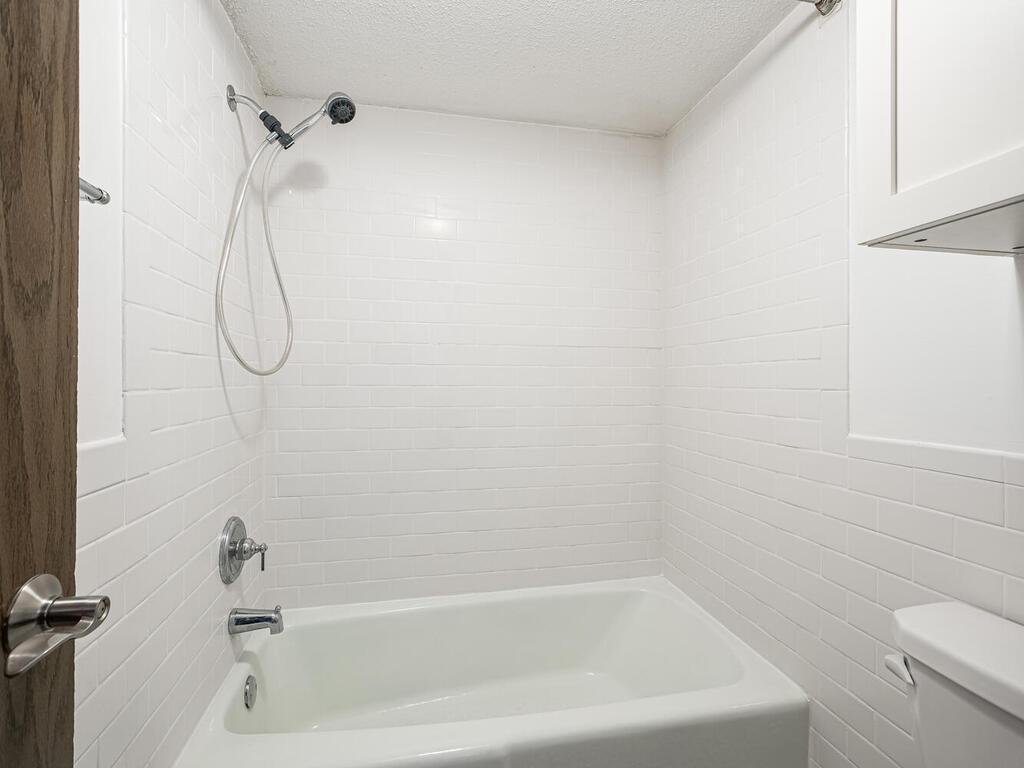 4600 Cedar Lake Road South, Unit 6 Minneapolis, MN 55416 - Photo 18 of 24