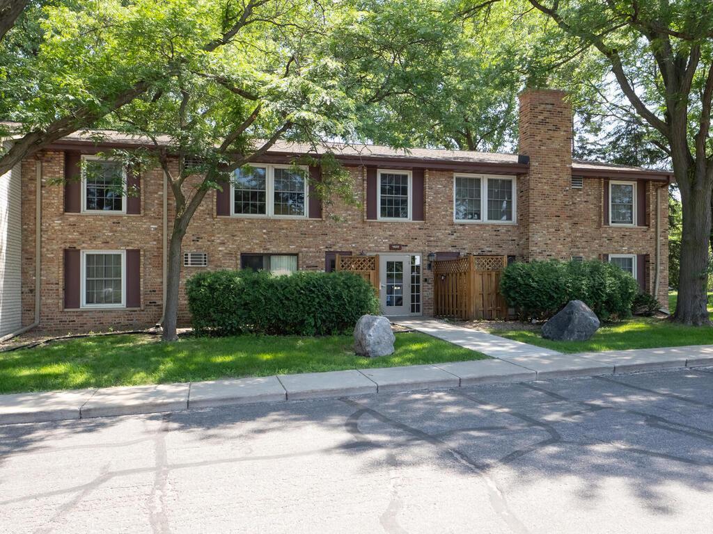 4600 Cedar Lake Road South, Unit 6 Minneapolis, MN 55416 - Photo 3 of 24