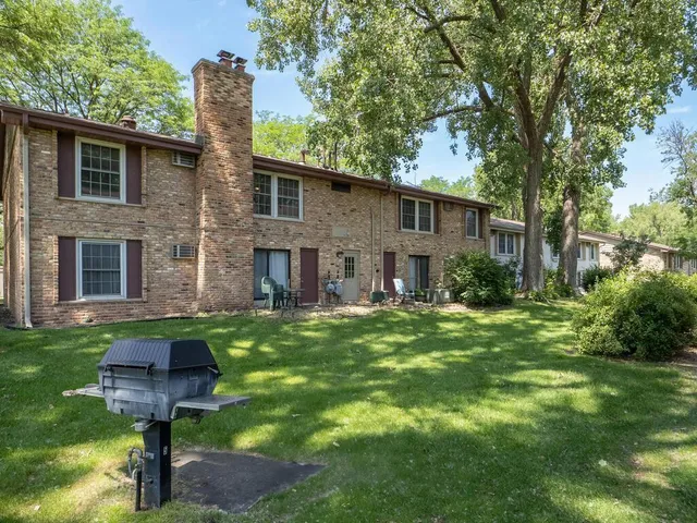$110,000 | 4600 Cedar Lake Road South, Unit 6, Minneapolis, MN 55416