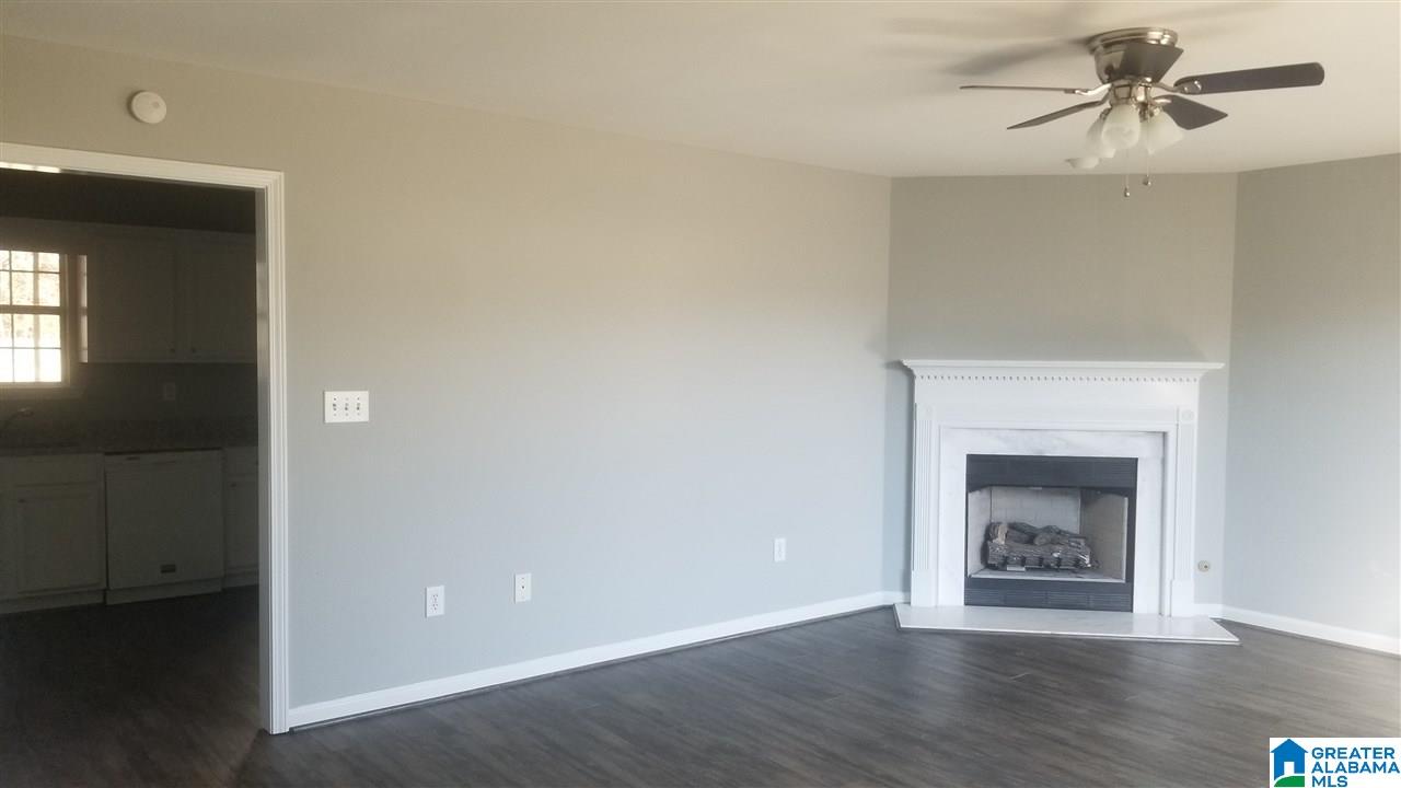 313 Rocky Ridge Circle Helena, AL 35080 - Photo 2 of 17
