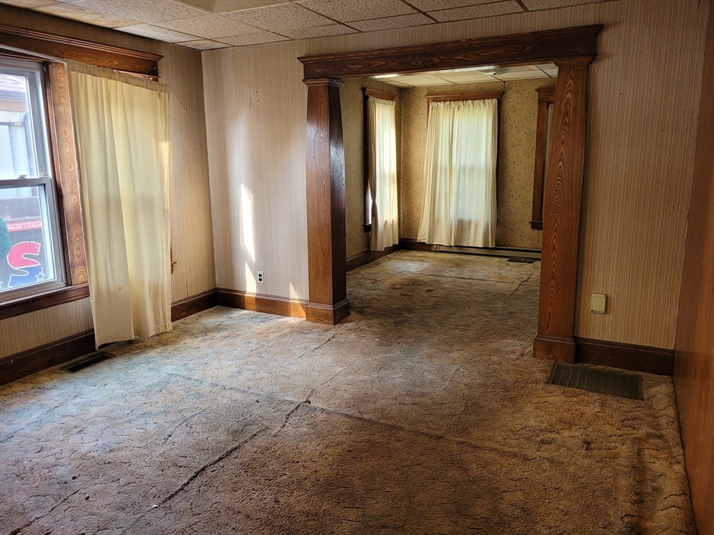 39-41 Lyndale Street Springfield, MA 01108 - Photo 8 of 11 Gallery Image 8